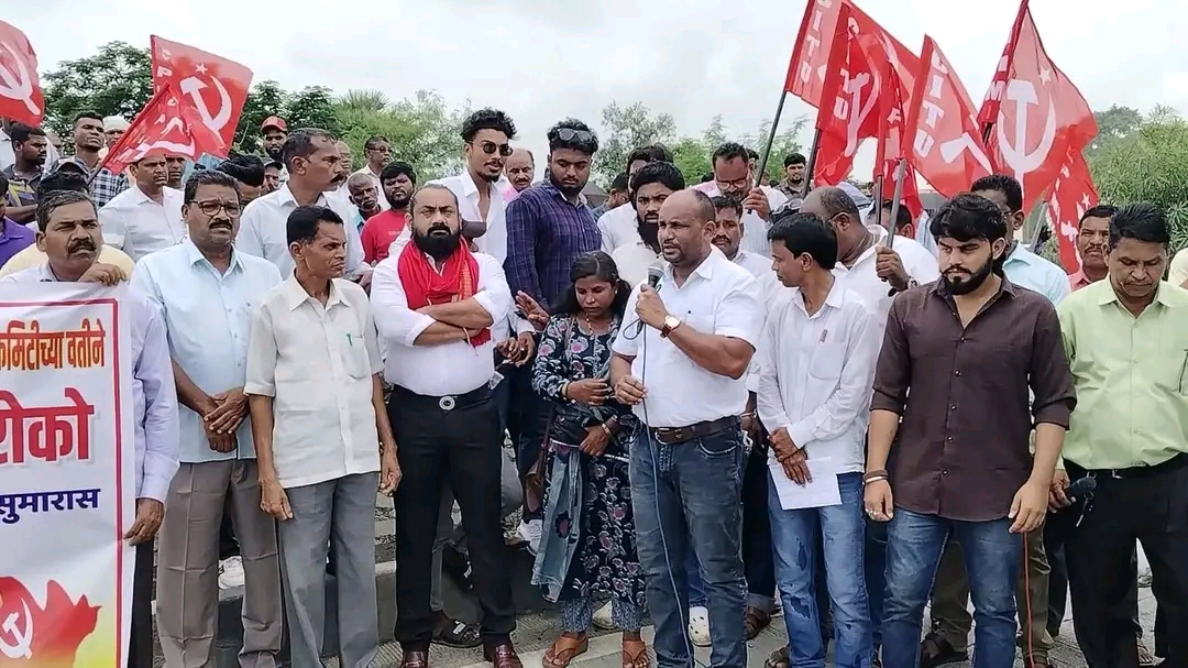 मुंबई - अहमदाबाद हायवेवर रास्ता रोको